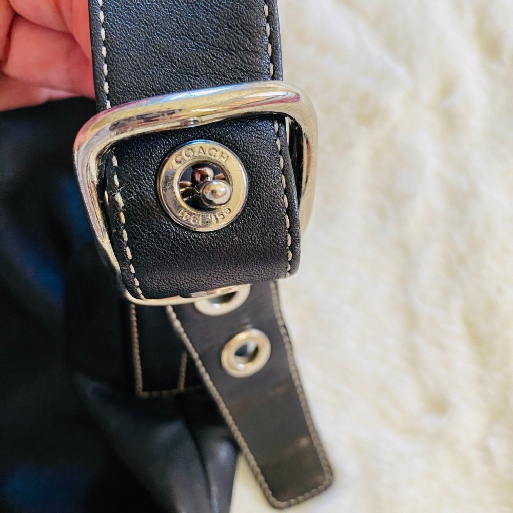 Coach black leather large crossbody purse - Picture 4 of 15